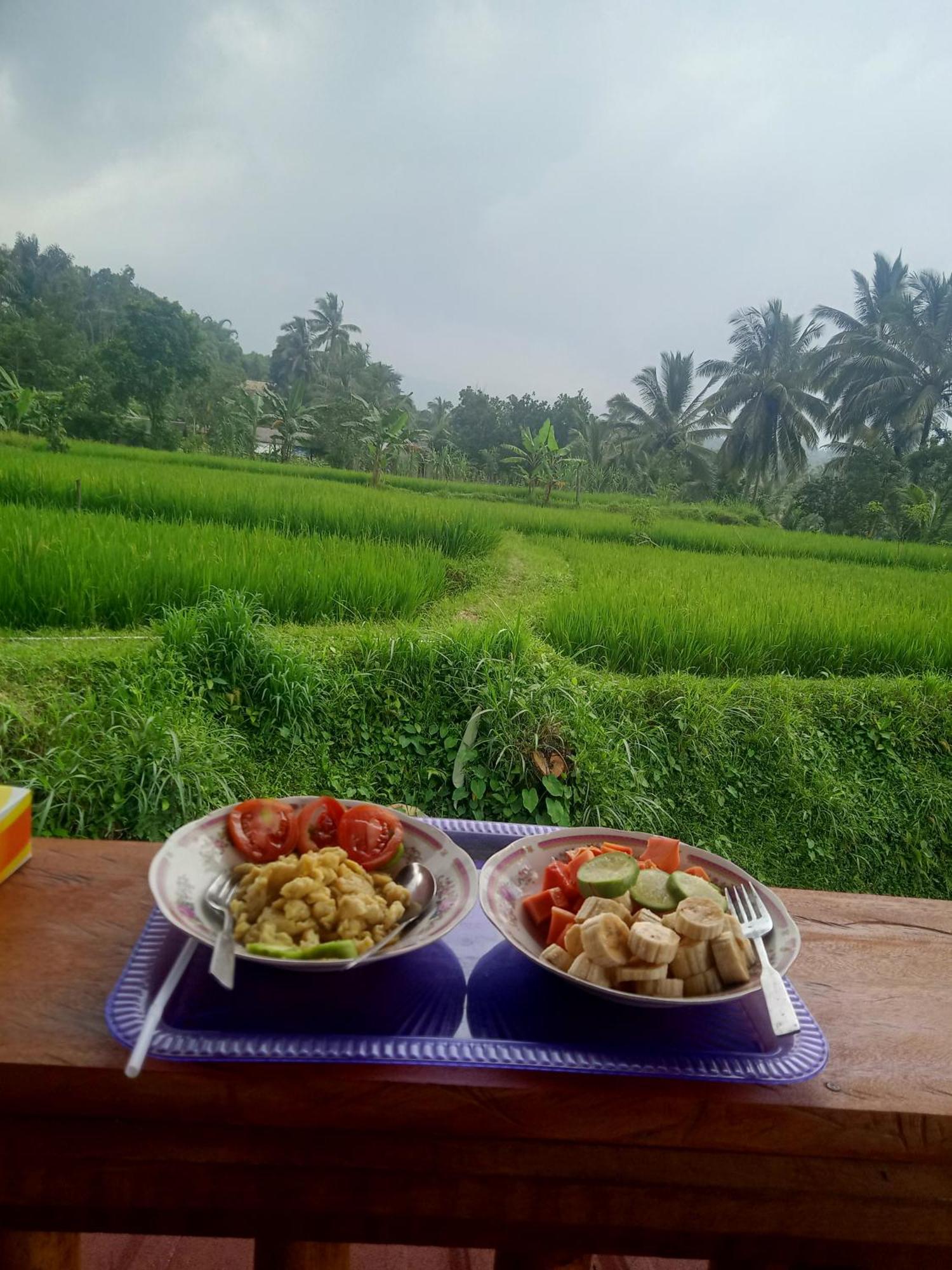 Coconut Homestay Тетебату Екстериор снимка