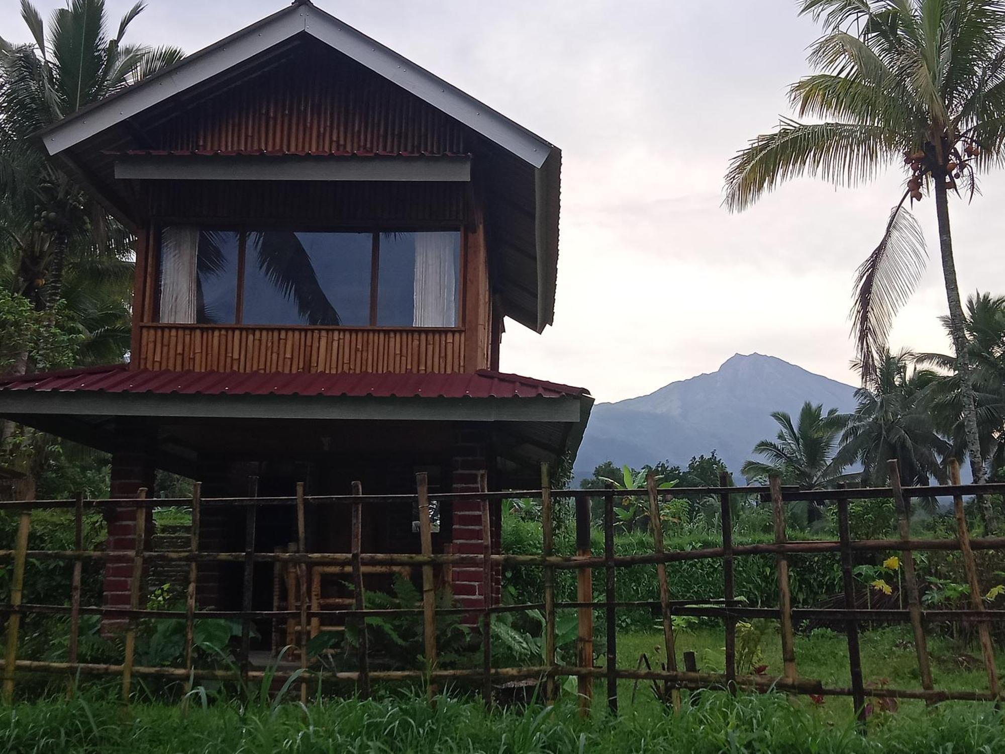 Coconut Homestay Тетебату Екстериор снимка
